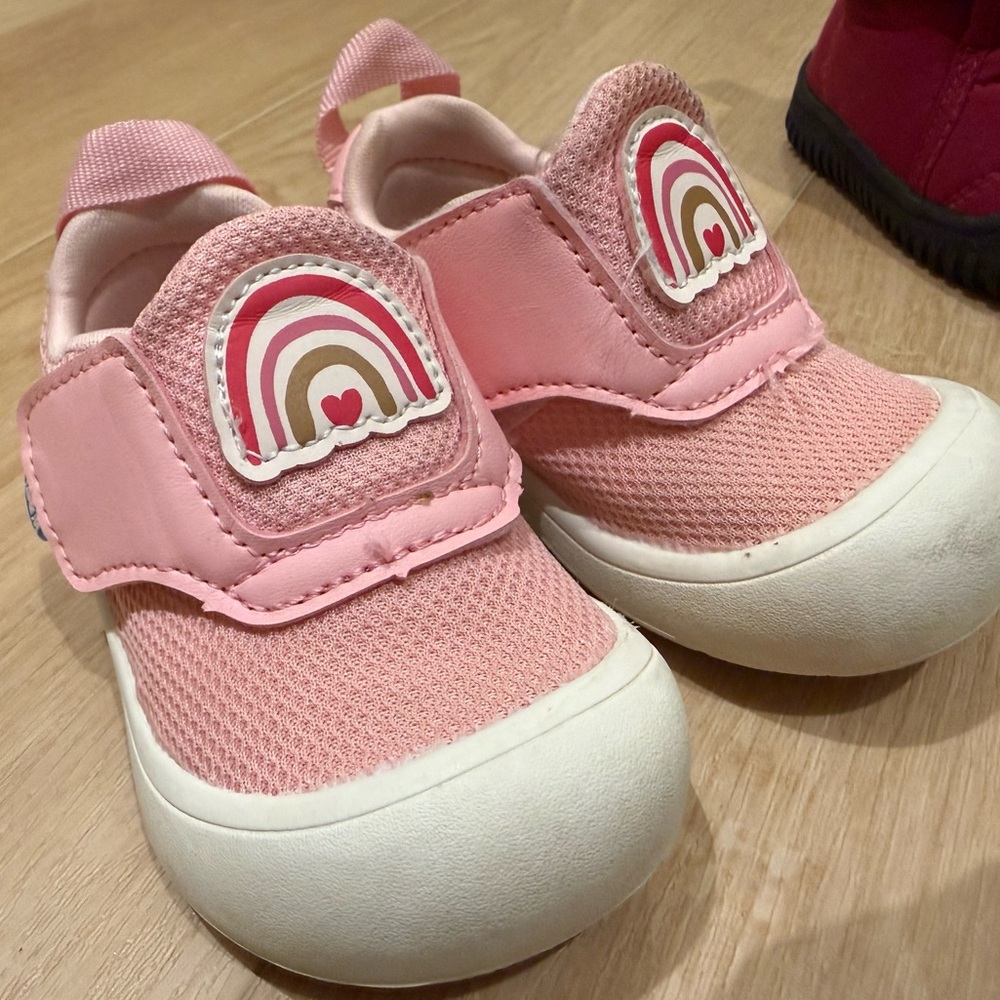 SOLD: Jan & Jul Mini Flyer Toddler Sneakers • Size 4 • Pink Rainbow